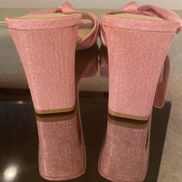 Pink bow heel sandal - Picture 2 of 3